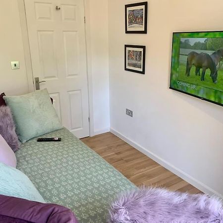 Renovated Miner'S Cottage - Family & Dog Friendly Abertillery Bagian luar foto