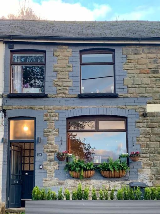 Renovated Miner'S Cottage - Family & Dog Friendly Abertillery Bagian luar foto