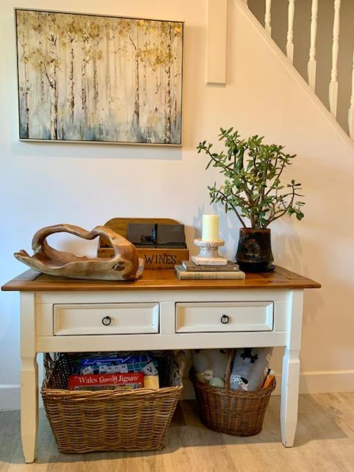 Renovated Miner'S Cottage - Family & Dog Friendly Abertillery Bagian luar foto