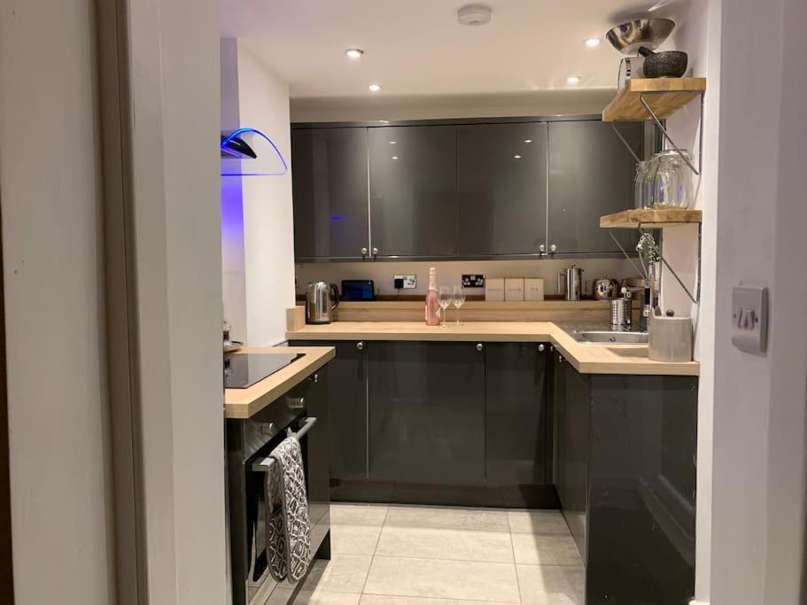 Renovated Miner'S Cottage - Family & Dog Friendly Abertillery Bagian luar foto